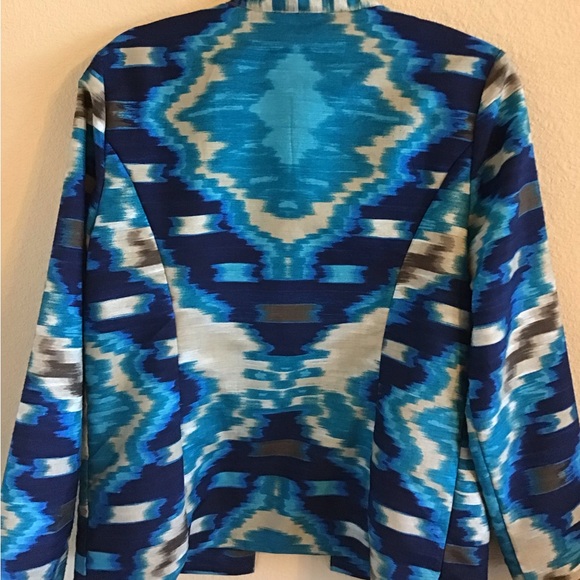 Beautiful Chicos jacket size 1 or size 8 $45 with free shipping - Picture 2 of 3
